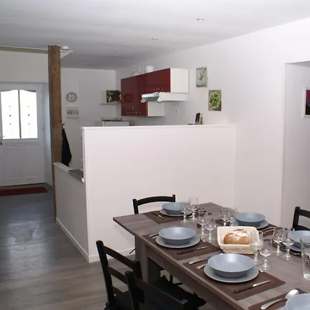 Gite De Preaux * Tousson